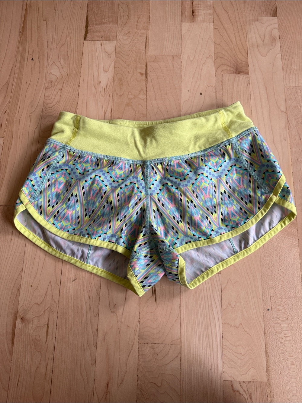Girls Ivivva shorts. Size 10